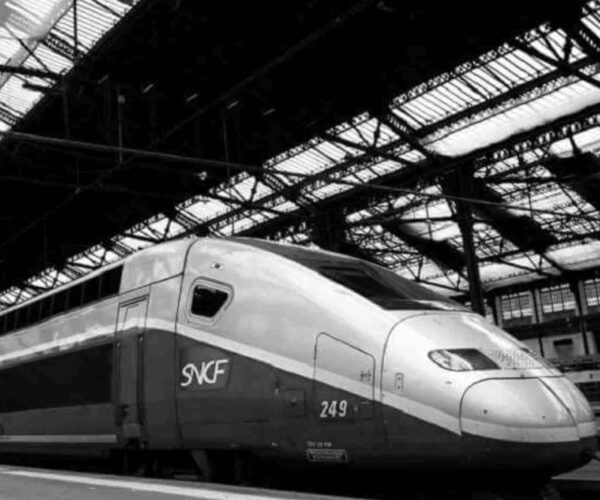 chauffeur-service-train-station-paris